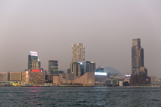 香港,梦想之城,遇见多重自我的奇迹